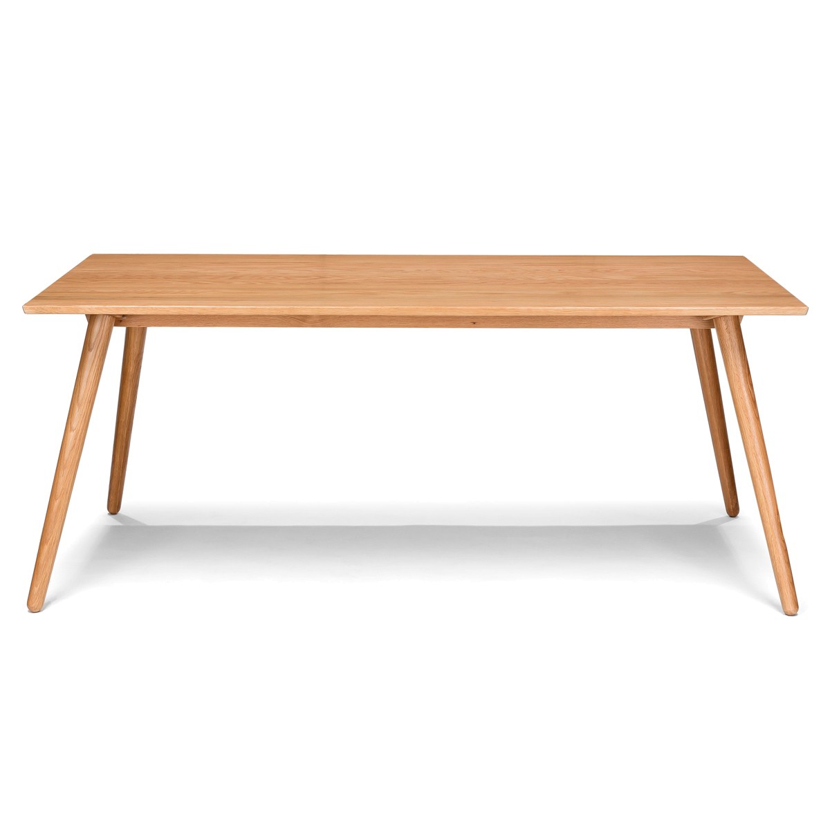 стол с деревянными ножками и прямоугольной дубовой столешницей